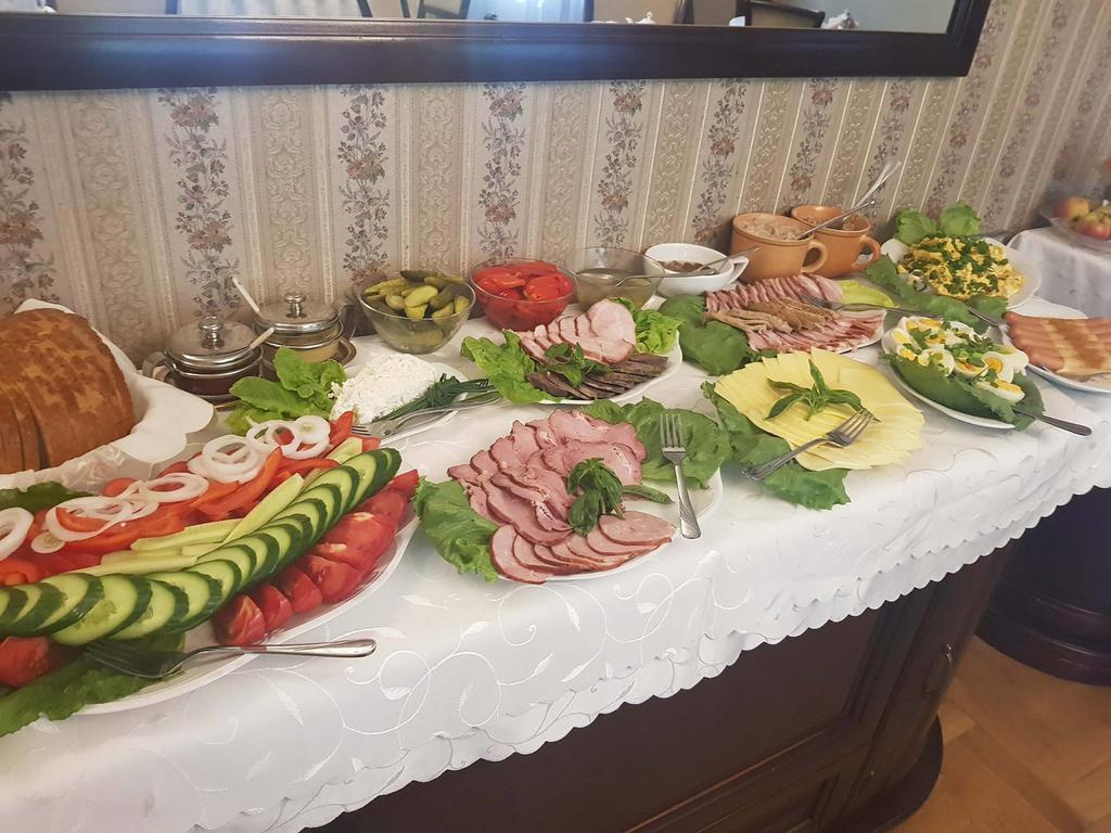 Dworek Ojca Mateusza Sandomierz Exteriör bild